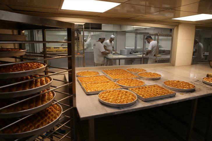 Gastronomi kentinin baklavacılarını bayram telaşı sardı G4