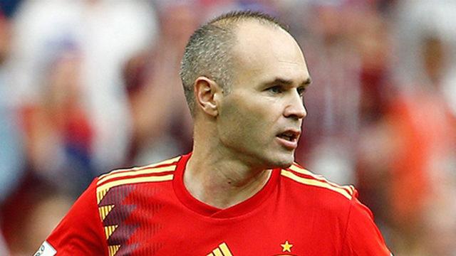 Andres Iniesta iki yıl daha Vissel Kobe'de