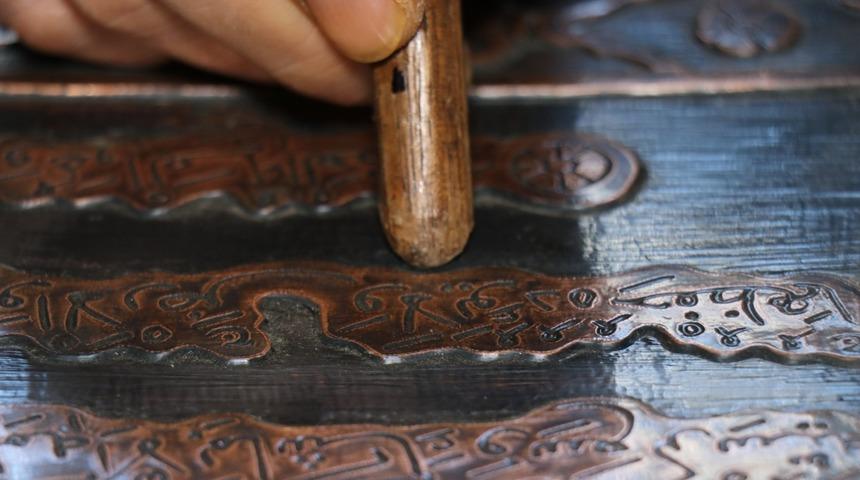 ‘Kültür Oscarı’ sahibi rölyef ustasının eserleri görenleri kendisine hayran bırakıyor