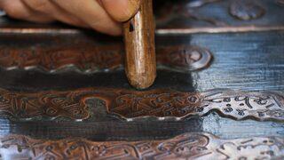 ‘Kültür Oscarı’ sahibi rölyef ustasının eserleri görenleri kendisine hayran bırakıyor