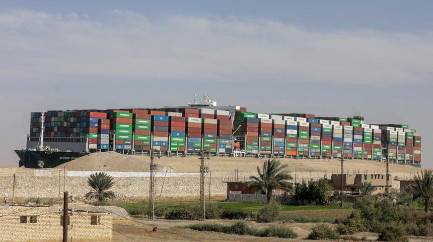 'Ever Given' ayarı: Güney kısmının genişletilmesi planlanıyor