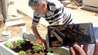 Tam kapanma, mezarlık hizmetlerini de görüntülüye dönüştürdü