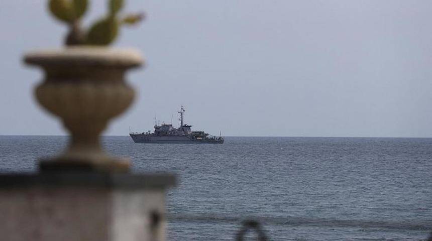 'Türk balıkçı tekneleri iki İtalyan gemisine taş attı' iddiası