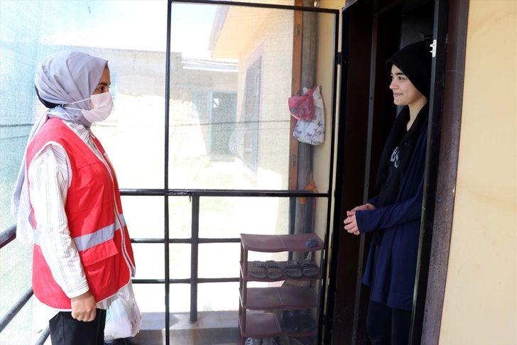 Elazığ'da "iyilik timi" kırsaldaki çocukların saç bakımı ve bayramlıkları için seferber oldu G4