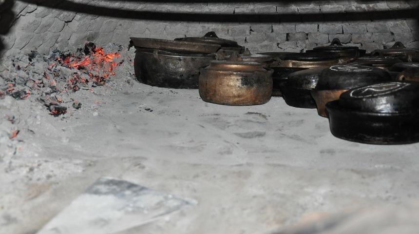 Ramazan arifesine özel geleneksel Simav güvecinin bayram hazırlıkları şimdiden başladı