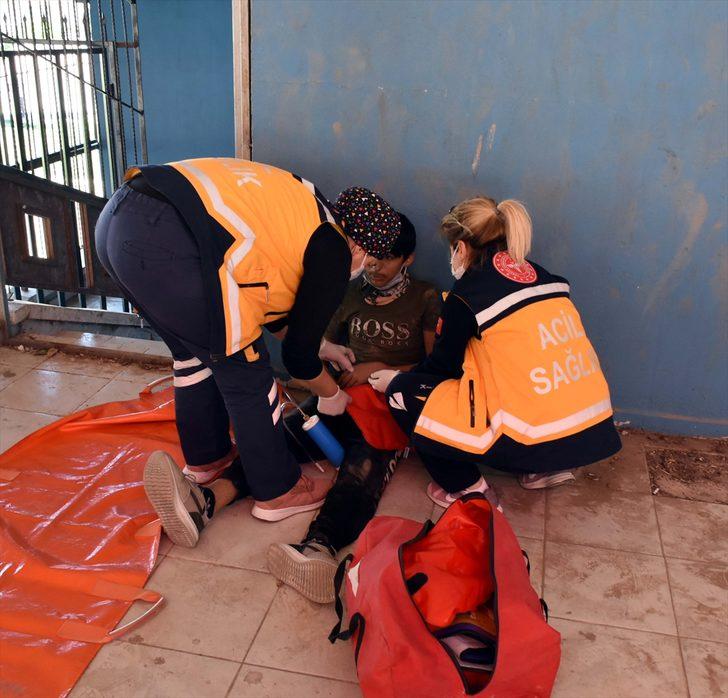 Kırıkkale'de pazar yerinin çatısından terasa düşen çocuk yaralandı G2