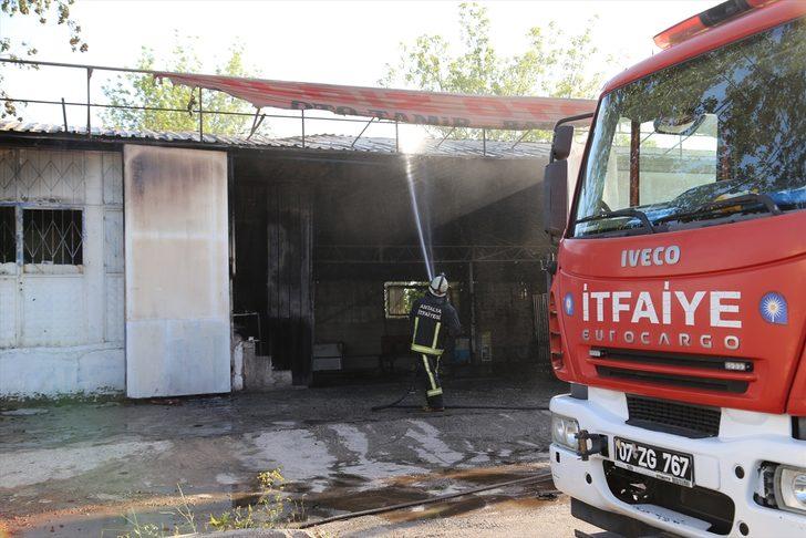 Antalya'da  oto tamirhanesinde çıkan yangın hasara neden oldu G1