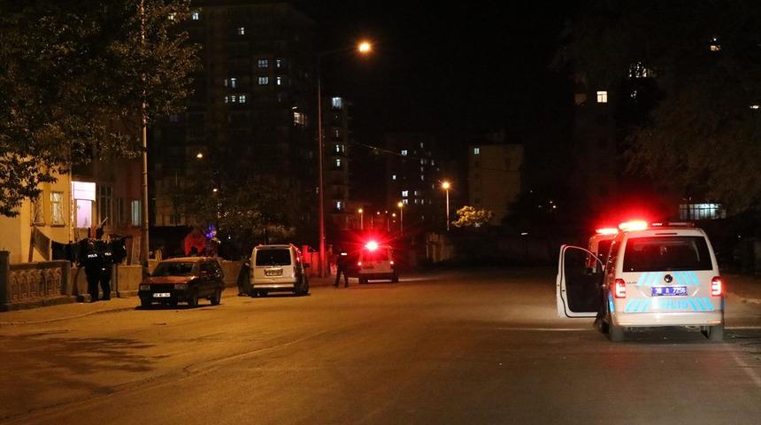 Kayseri'de iki grup arasında çıkan silahlı kavgada 2 kişi yaralandı