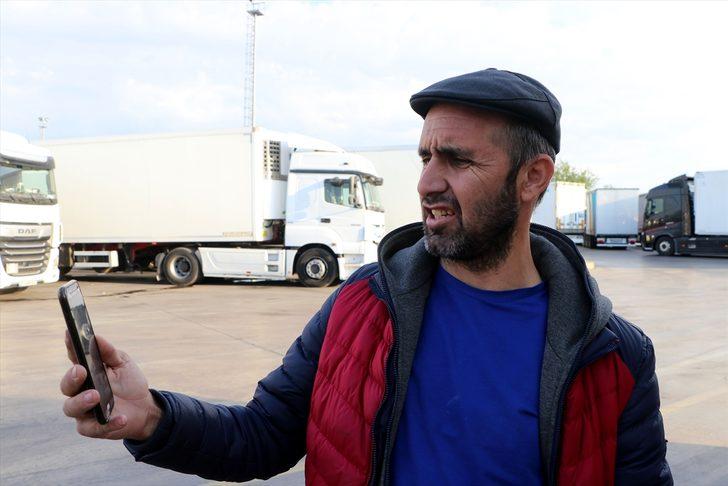 Avrupa'ya çıkmak için sınır kapısında bekleyen uzun yol şoförleri bayrama ailelerinden uzakta buruk girdi G2
