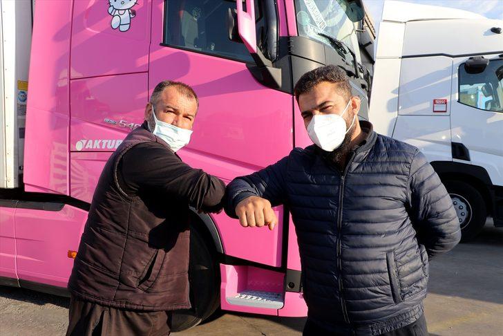 Avrupa'ya çıkmak için sınır kapısında bekleyen uzun yol şoförleri bayrama ailelerinden uzakta buruk girdi G3