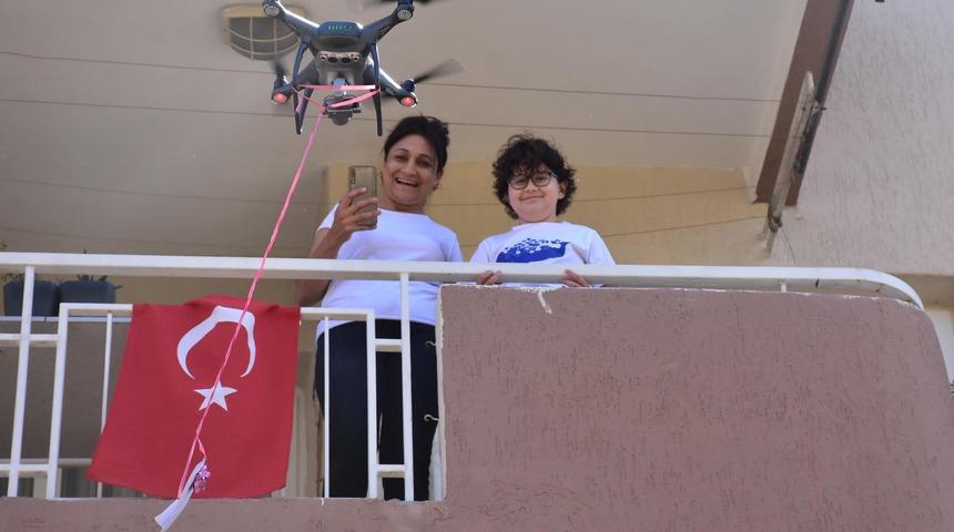 Harçlık merasimi de tam kapanmaya uydu! Drone ile gönderdiler 