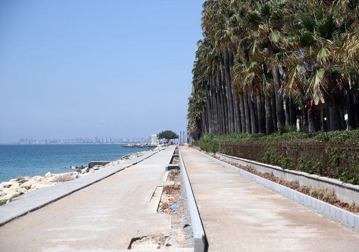 Adana, Mersin, Hatay ve Osmaniye'de Ramazan Bayramı'nda cadde ile sokaklarda sessizlik hakim G3