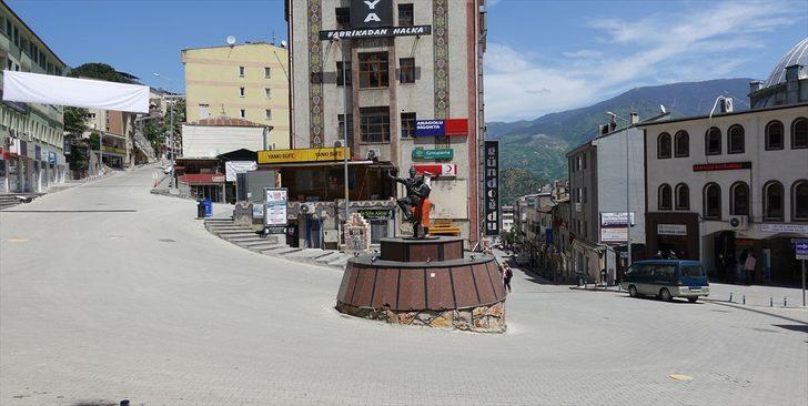 Karadeniz'deki 7 ilde Ramazan Bayramı'nın ilk günü sessiz geçiyor G3