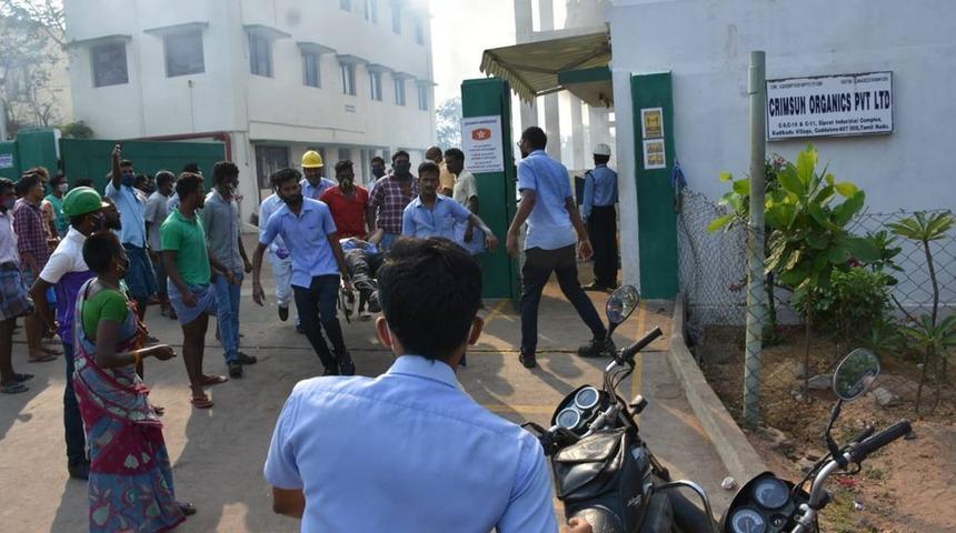 Hindistan'da kimyasal madde üretim tesisinde patlama!