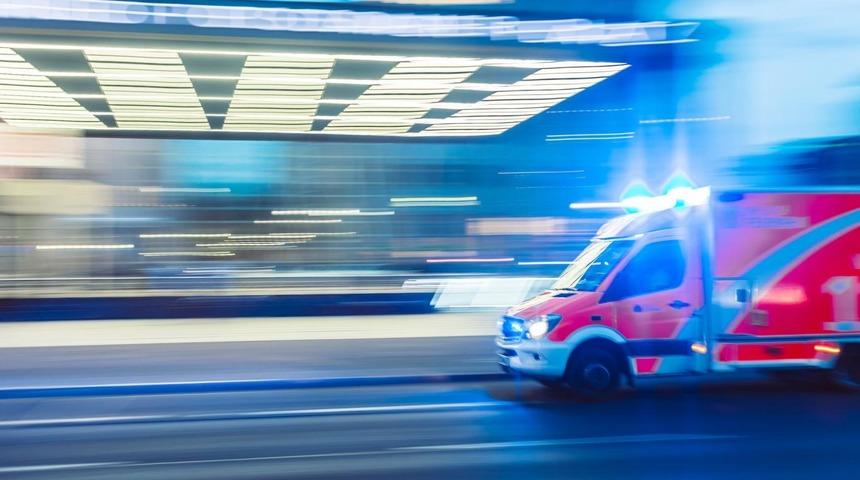 ABD'de iki yaşındaki çocuk annesini bacağından, babasını kafasından vurdu