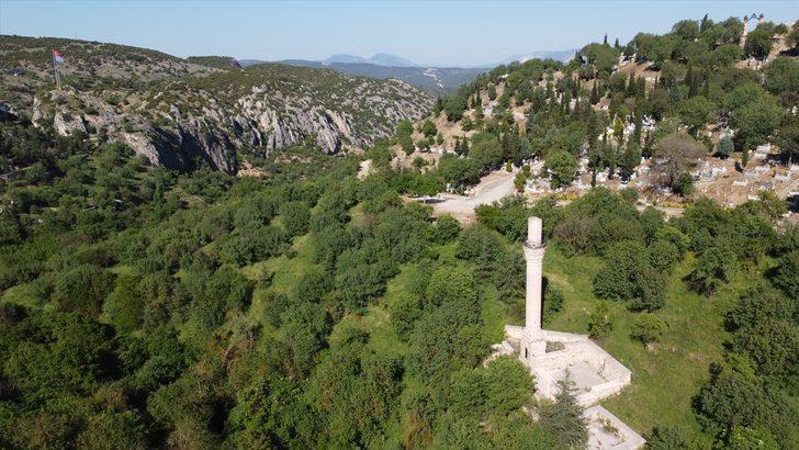 Bilecik'in simgesi "yıkık minareler" sessiz kalan kentte etkileyici manzaralar oluşturdu G2