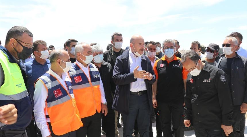 İçişleri Bakanı Süleyman Soylu: 1 yılda İdlib'de 35 bin ev nihayete erdirilmiştir