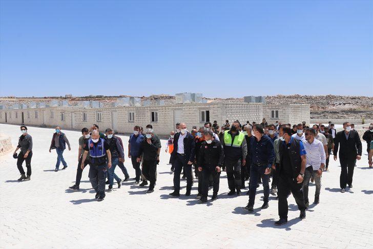 İçişleri Bakanı Süleyman Soylu: "1 yılda burada (İdlib'de) 35 bin ev nihayete erdirilmiştir" G4