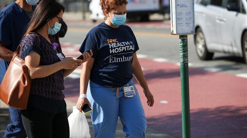 ABD’de aşılananlar için maske ve sosyal mesafe kararı   