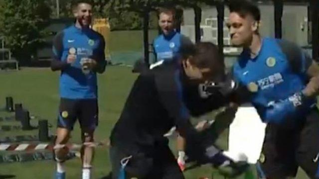 Conte ile Martinez antrenmanda boks yaptı