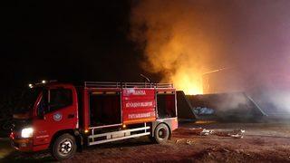 GÜNCELLEME - Manisa'da besi çiftliğinde çıkan yangın 9 saatlik müdahaleyle söndürüldü