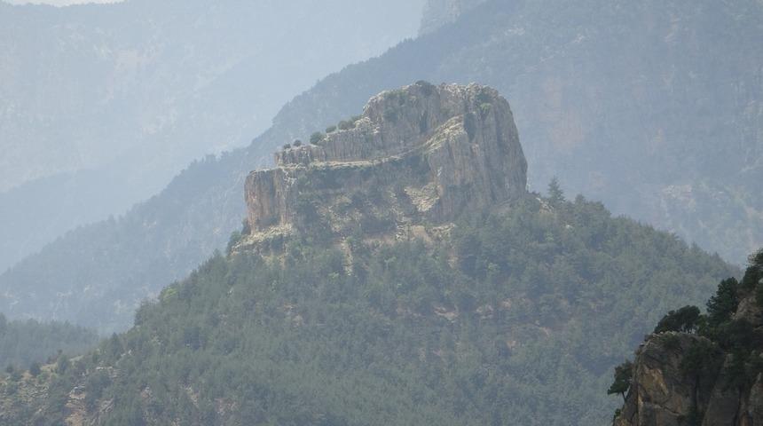 Tahrip edilen Adana’nın Sümelası ‘Sin Manastırı’ turizm durağı olmayı bekliyor