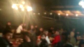 Kapalı olması gereken iş yerine baskın! 