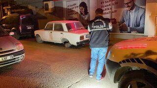 Çaldığı otomobilin lastiği patlayınca yaptığı 'yok artık' dedirtti