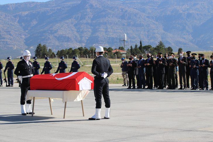 Şehit özel harekat polisi Veli Kabalay'ın naaşı Denizli'de toprağa verildi G2