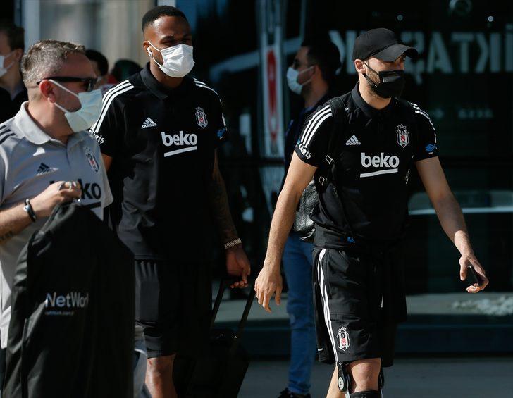 Süper Lig'de sezonun son maçında Göztepe'ye konuk olacak Beşiktaş, İzmir'e geldi G4