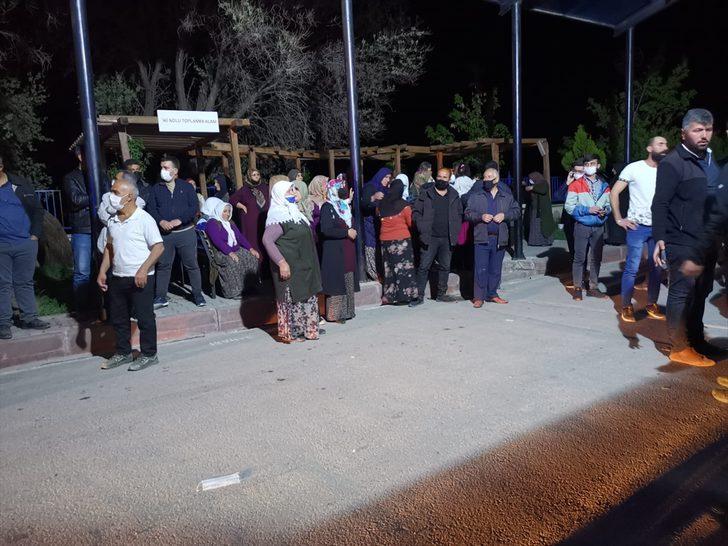 GÜNCELLEME - Başkentte traktörün devrilmesi sonucu 3'ü çocuk 4 kişi hayatını kaybetti, 18 kişi yaralandı G4