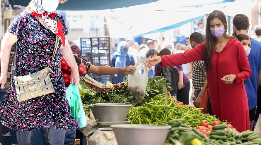 Tam kapanmanın bitmesine iki gün kala pazar yerlerine akın ettiler