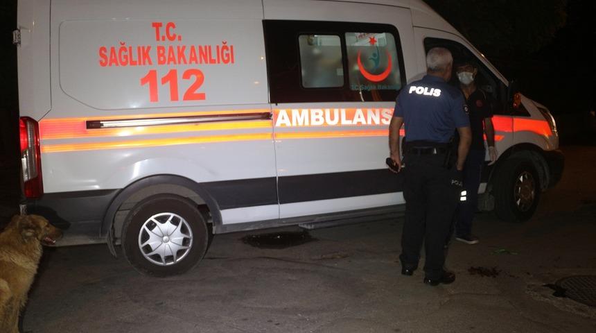 Adana'da çıkan bıçaklı kavgada biri kadın 3 kişi yaralandı