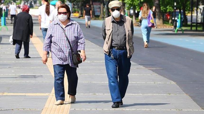 İçişleri Bakanlığı'ndan normalleşme genelgesi! 65 yaş üstü ve 18 yaş altı vatandaşlar için yeni karar