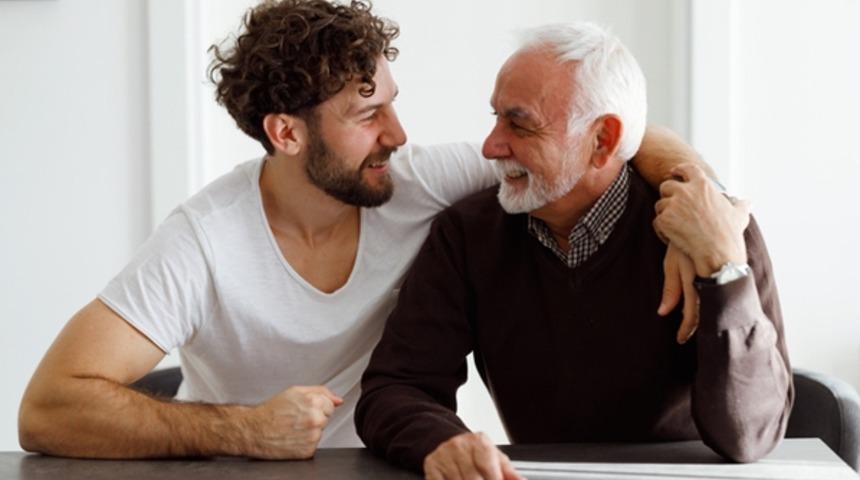 Yaşlı bakımevi, rehabilitasyon merkezlerine ve huzurevlerine ziyaretçi yasağı kalktı mı? Huzurevlerine ziyaret ne zaman açılacak?