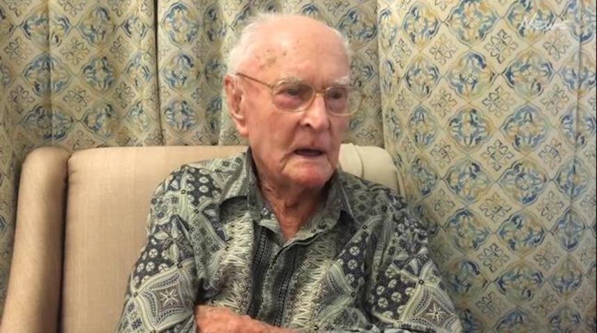 111 yaşındaki adam uzun yaşamın sırrını "tavuk beyni" yemeye bağladı