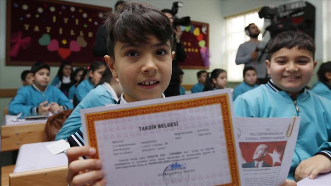 Okullarda karne günü! Yaklaşık 20 milyon öğrenci tatile giriyor 1
