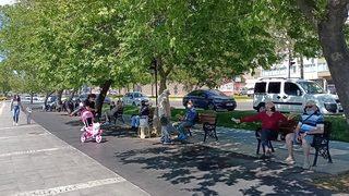 Kapanma sonrası soluğu sahilde aldılar