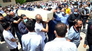 Konya'daki trafik kazasında ölen baba ile 3 yaşındaki kızı gözyaşları arasında toprağa verildi