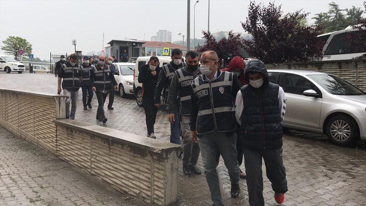 Samsun'da kafede kumar oynayan 17  kişi gözaltına alındı G3