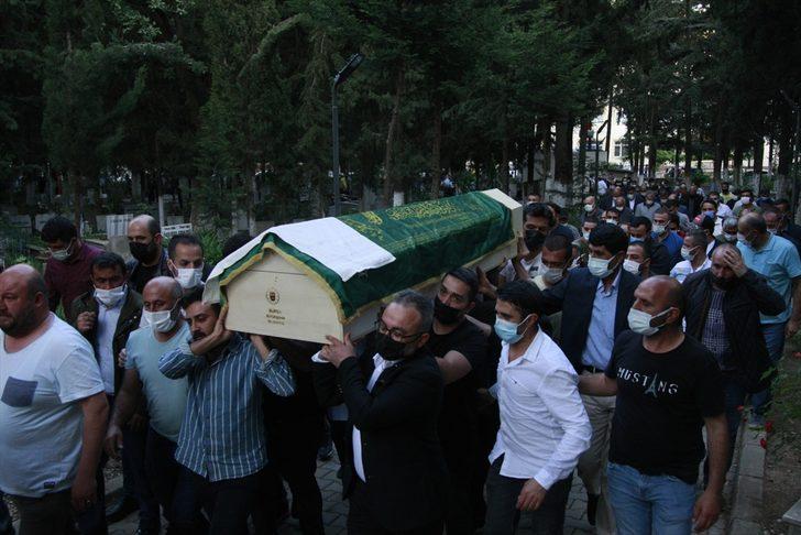 Bursa'da düşerek hayatını kaybeden yamaç paraşütçüsünün cenazesi toprağa verildi G4