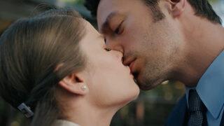 Camdaki Kız 6. bölüm 2. fragmanı yayınlandı! Nalan ve Sedat öpüşüyor! Camdaki Kız'da sürpriz evlilik teklifi