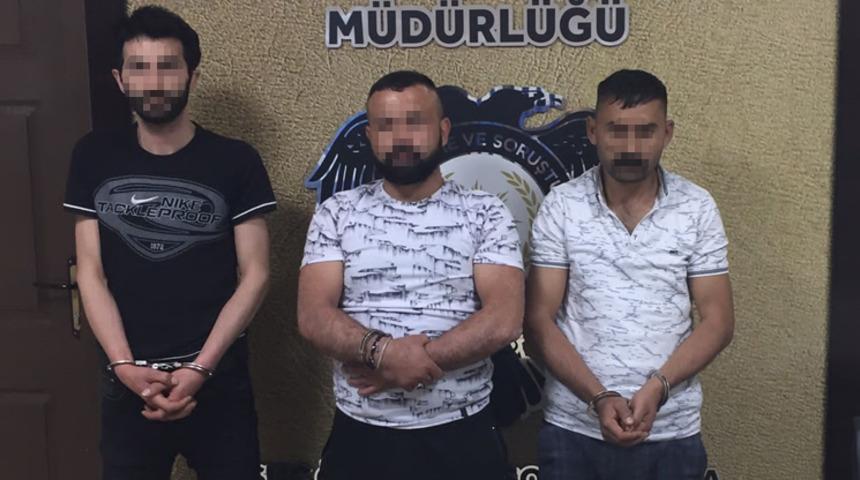 &Uuml;zerinden uyuşturucu &ccedil;ıkan kızın verdiği bilgiyle harekete ge&ccedil;ildi! Yakalandılar