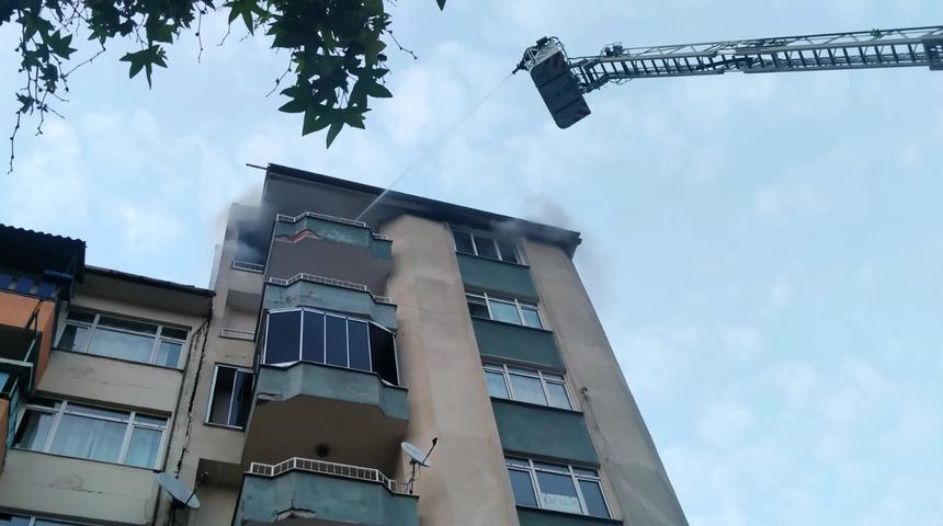 Akılalmaz olay! Sattığı evi yaktı