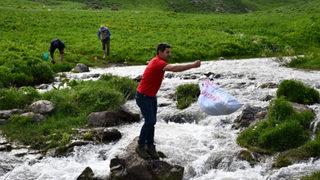 Otlu peynir yapmak için Şırnak yaylalarını doldurdular