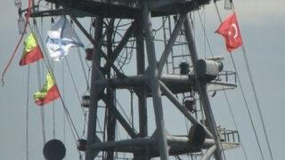 Rus savaş gemisi İstanbul Boğazı'ndan geçti! Türk bayrağı dalgalandırıp selamlama yaptı