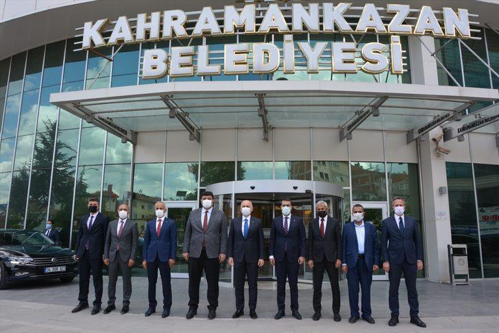 Ulaştırma ve Altyapı Bakanı Karaismailoğlu'ndan, Kahramankazan Belediyesine ziyaret G1