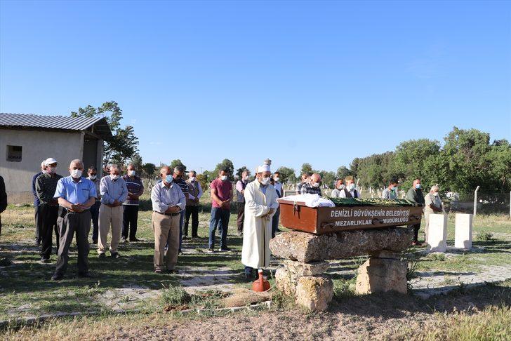 İzmir'de annesi tarafından öldürüldüğü ileri sürülen genç kadın Denizli'de defnedildi G1