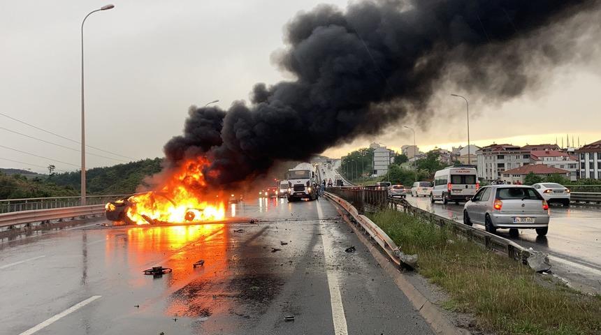 Arnavutköy'de feci kaza! Son anda kurtuldu