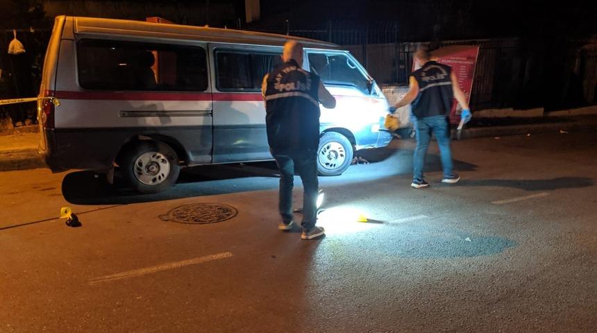 İzmir'de yüksek sesle müzik dinleme kavgası kanlı bitti